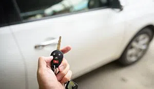 Lock Locksmith Tech Louisville, KY 502-430-2338 - car-keys-made