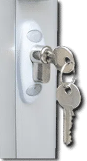 Lock Locksmith Tech Louisville, KY 502-430-2338 - house-locksmith